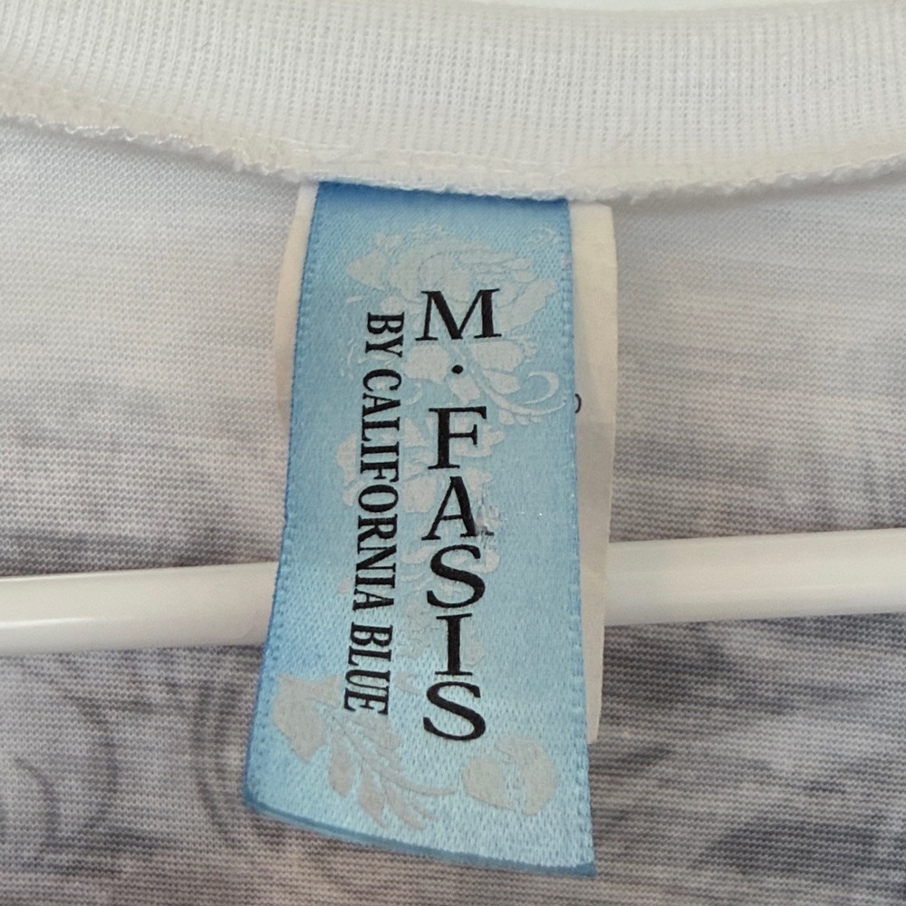 Women's Short Sleeve Graphic Tee with Cross Design - Black, White, and Blue - Picture 3 of 5
